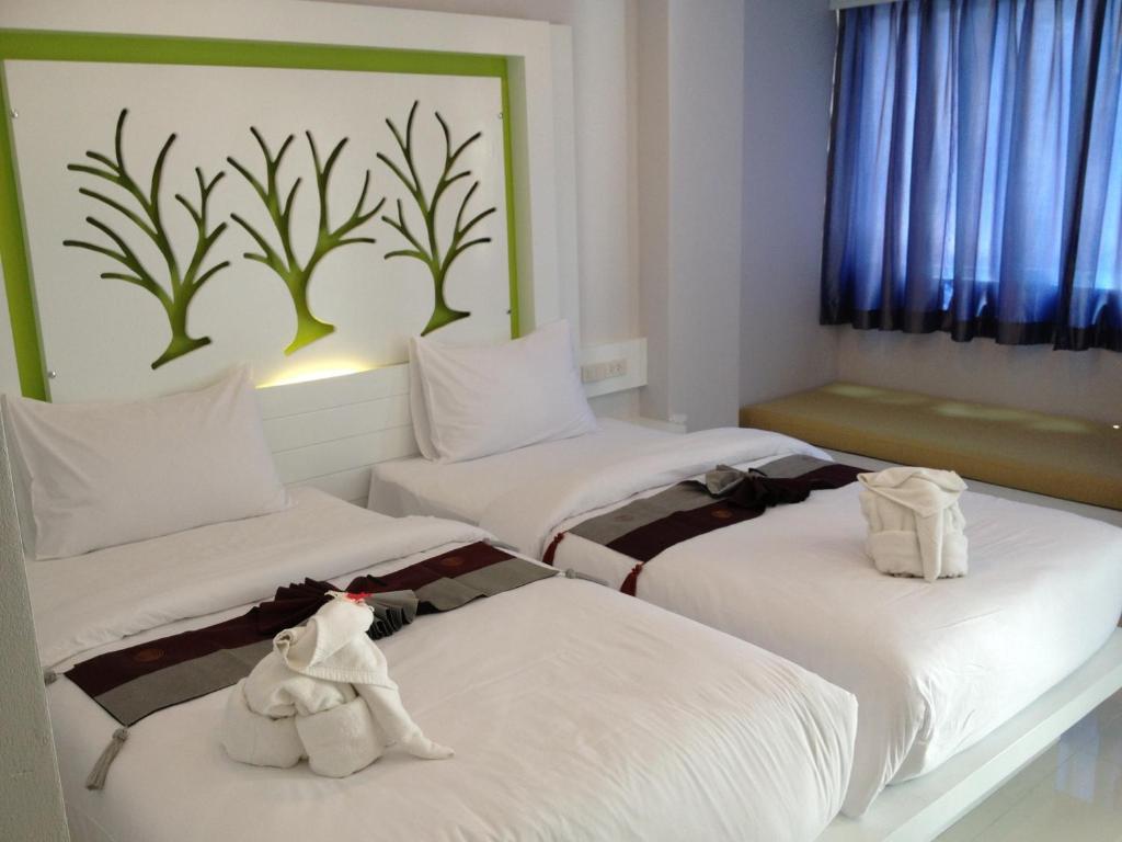 The Silk Hill Hotel Patong Luaran gambar