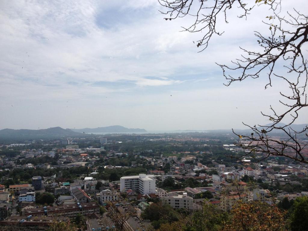 The Silk Hill Hotel Patong Luaran gambar