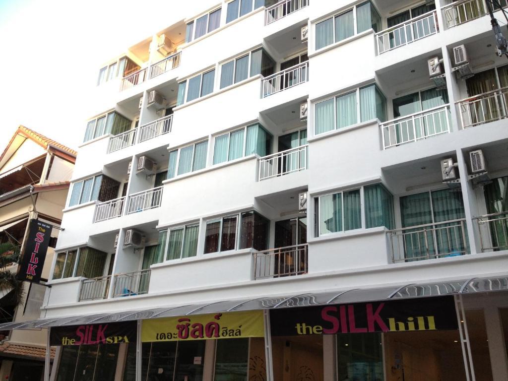 The Silk Hill Hotel Patong Luaran gambar